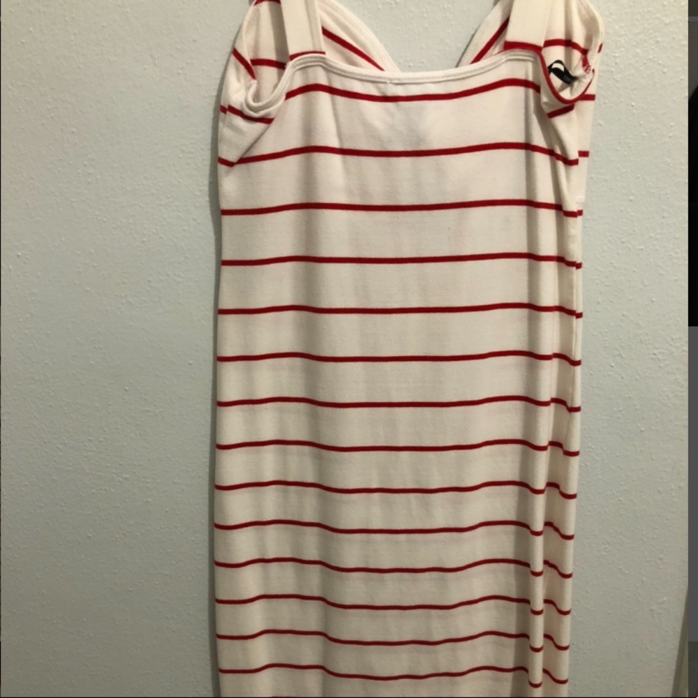 Dress - Picture 3 of 5